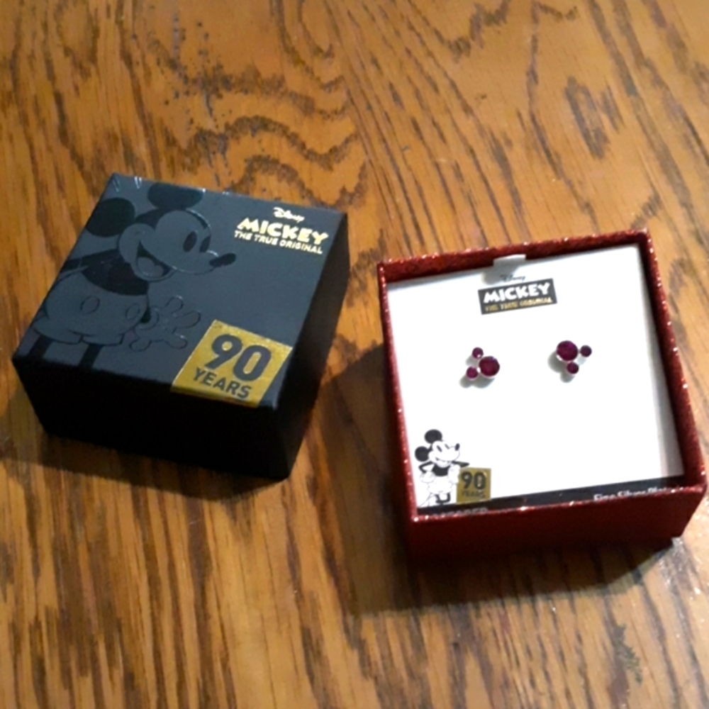 NIB Disney Mickey Earrings
